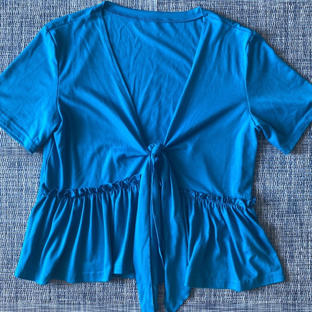 MOVING SALE - Short Sleeve V Neck Tie Front Blouse